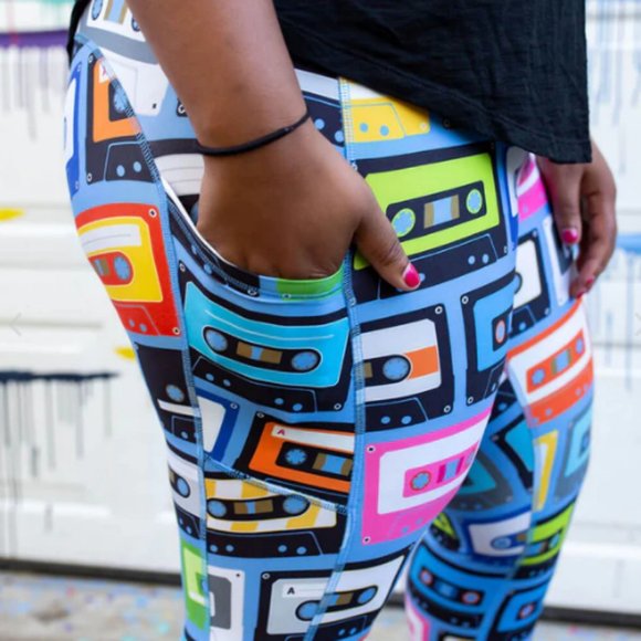"Ready Cassette Go" Mix Tapes Leggings with Pockets Size 24-26 3X 4X - Picture 6 of 6